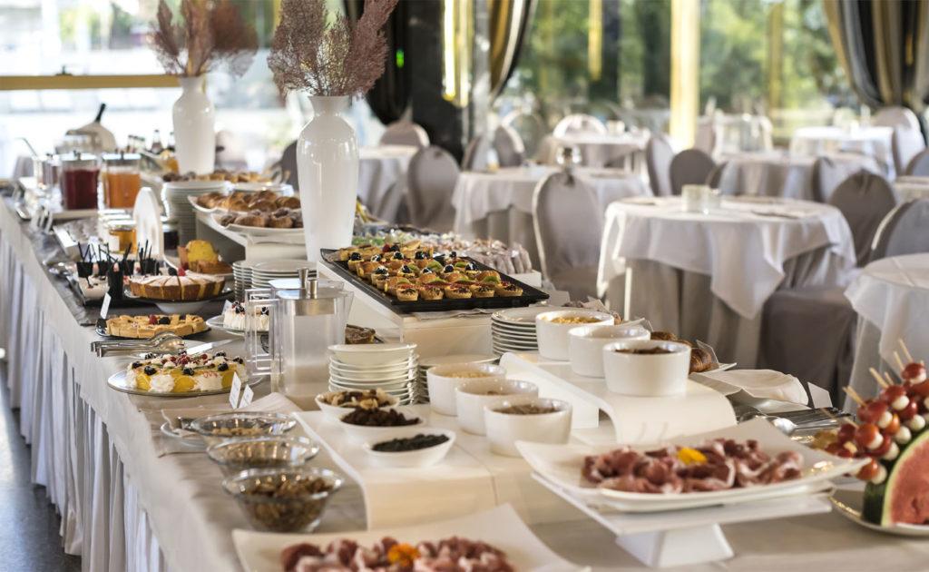 hotel-continental-4-stelle-rimini-fronte-mare-colazione-a-buffet