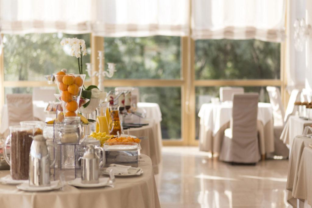 hotel-abner-s-riccione-4-stelle-sala-da-pranzo