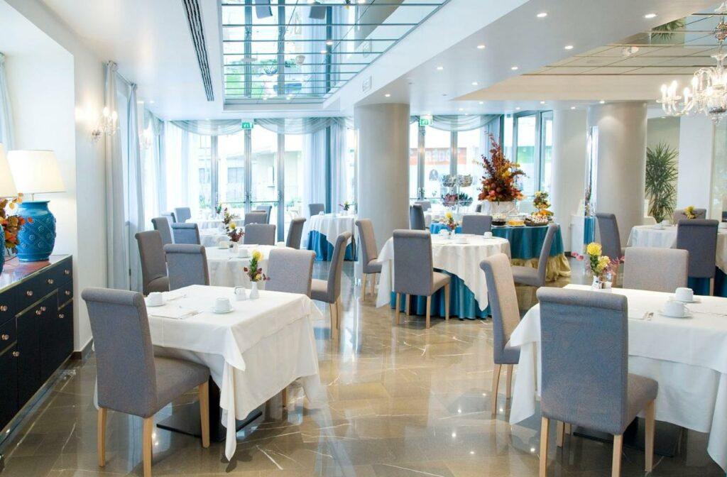 club-house-hotel-marina-centro-rimini-3