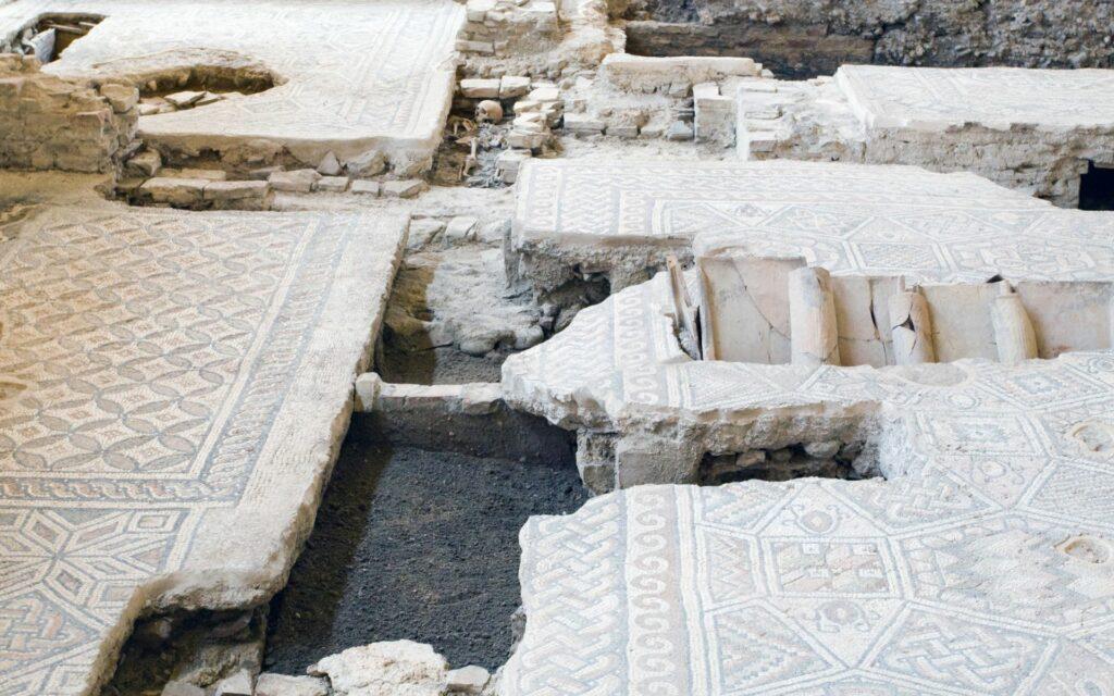 domus-chirurgo-rimini-mosaico