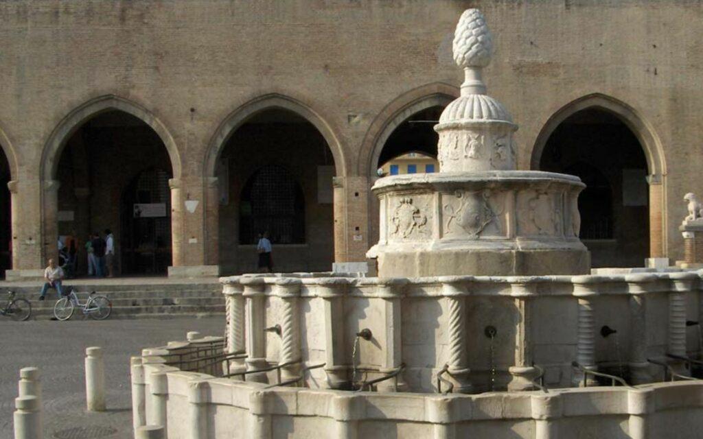 fontana-pigna-rimini