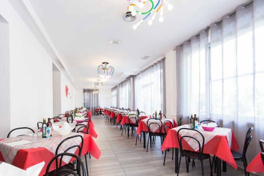 hotel-schöner-aufenthalt-rimini-fruehstueck