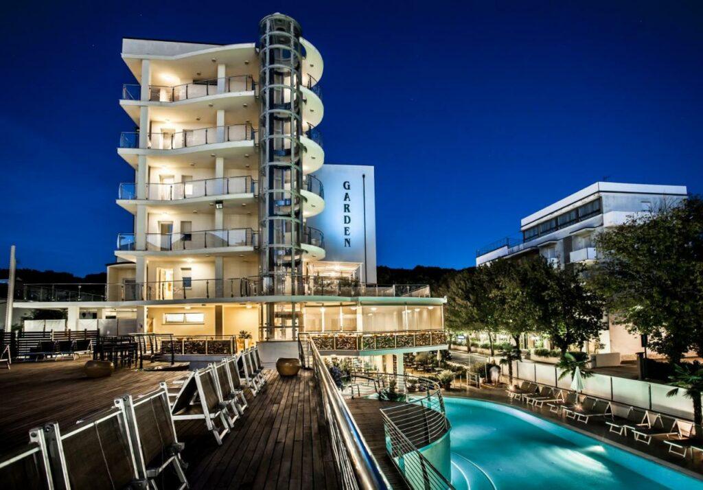 specialhotel-hotel-garden-pinarella-1