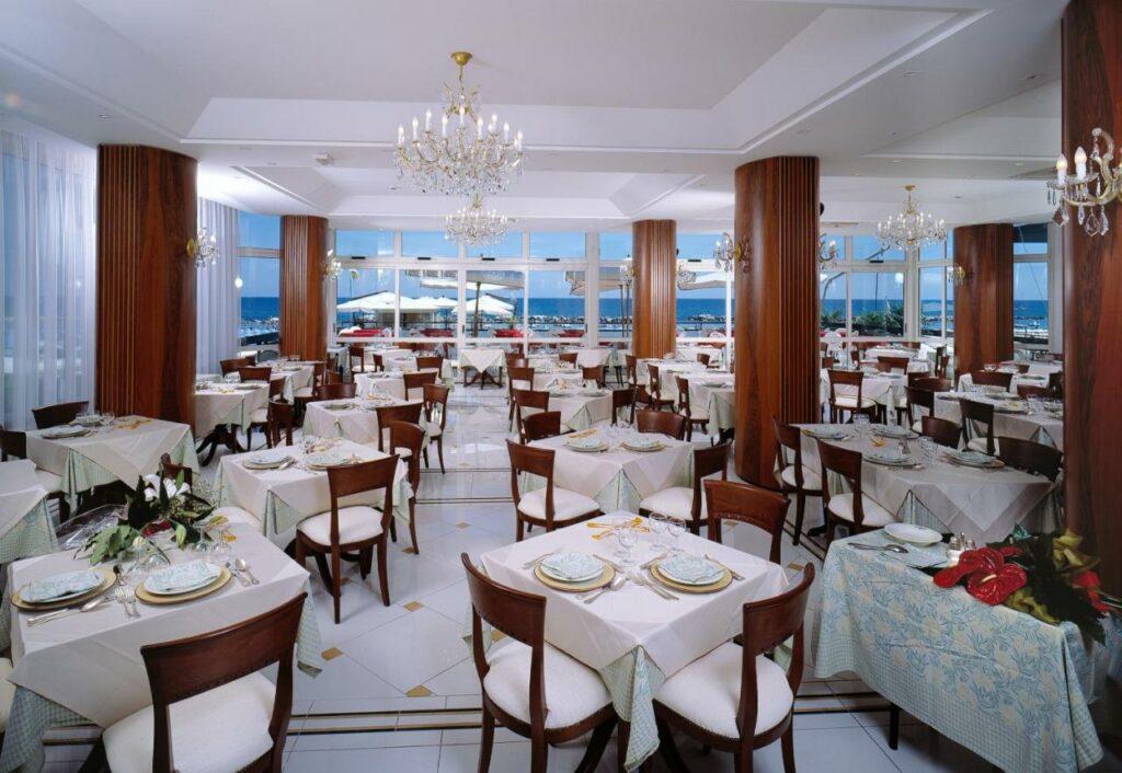 specialehotel-hotel-negresco-cattolica-6