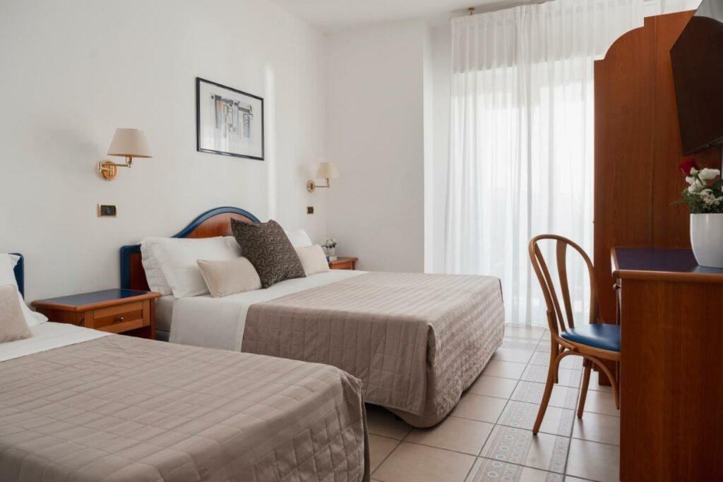 Hotel Ascot