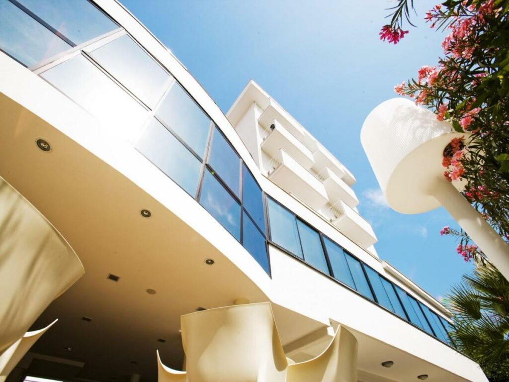 Hôtel Tiffany & Resort