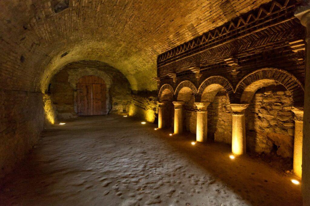 Mysterious Santarcangelo: the underground city and the archaeological area