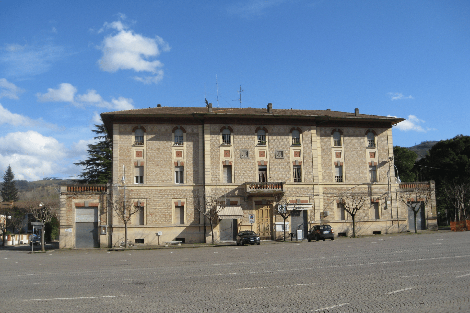 Predappio: identità e paesaggio tra vigneti, castelli e memoria storica