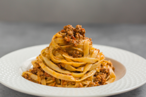 Vini e cucina romagnola: gli abbinamenti perfetti con etichette reali